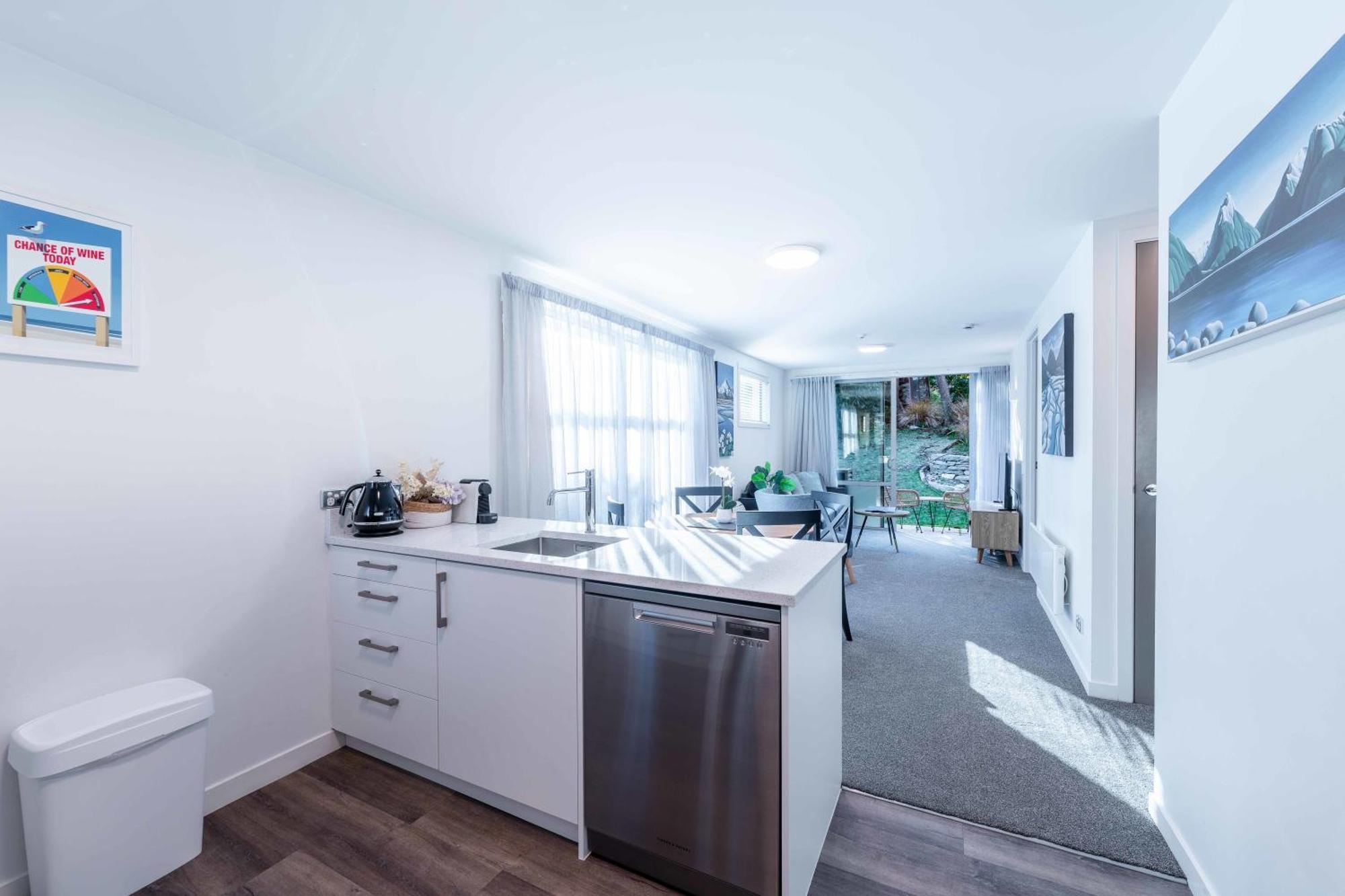 Central Luxury Apartment 114 ワナカ エクステリア 写真